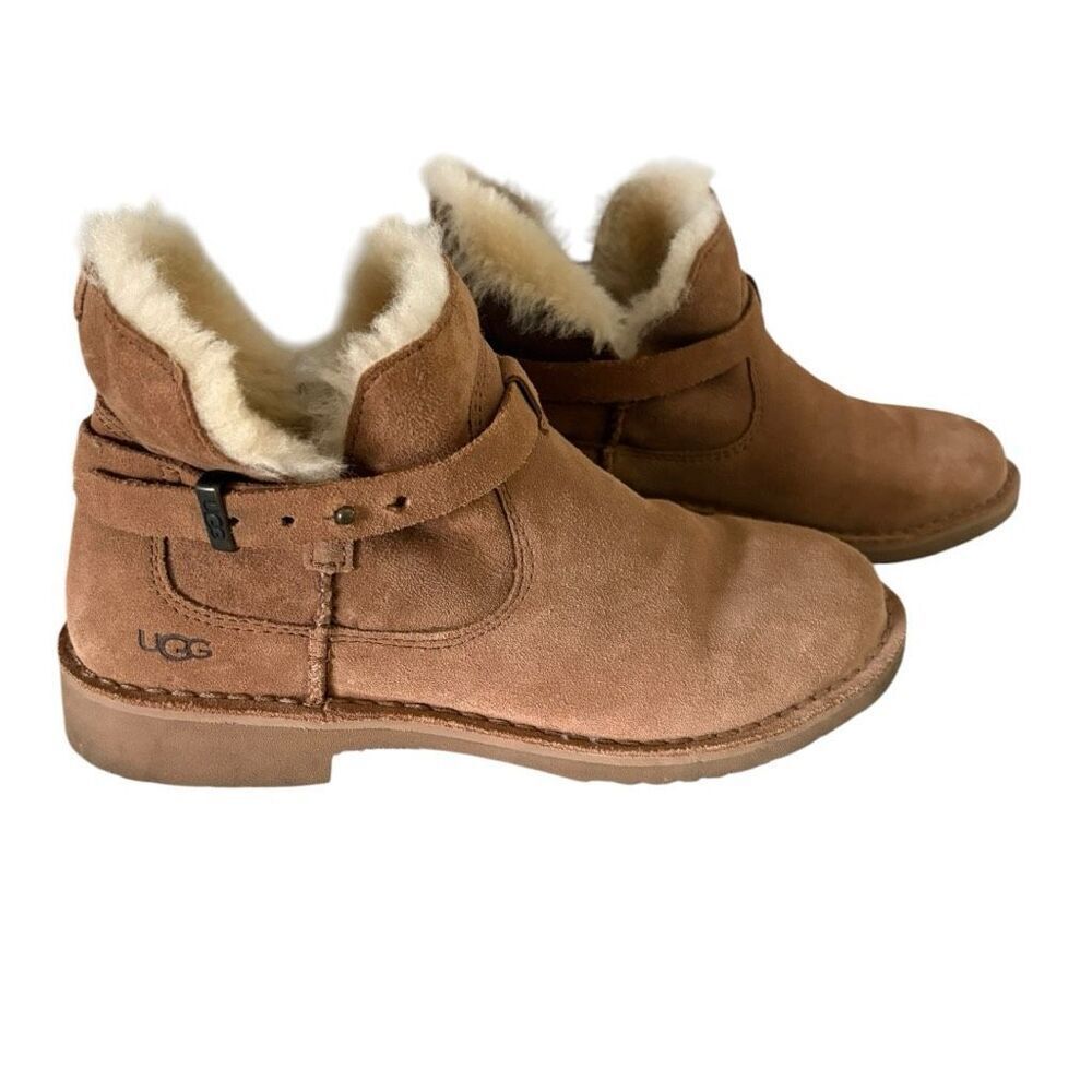 UGG Elisa Genuine Shearling Pull-on  Bootie US  Size 8.5 Women’s Chestnut Browm